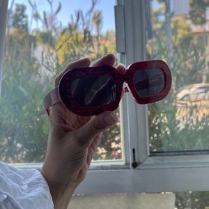 House of Holland sunglasses, comes with case